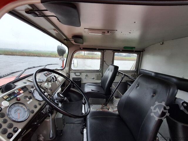 Fire engine MERCEDES-BENZ LAF 1113