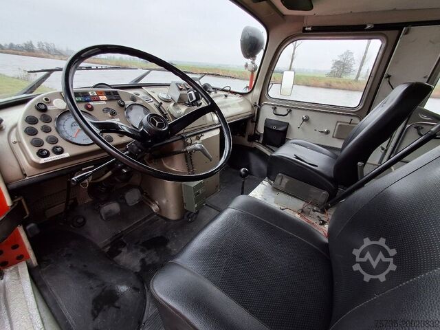 Fire engine MERCEDES-BENZ LAF 1113