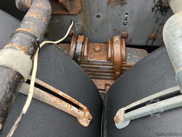 Chassis with cab Renault Kerax 370 6x4 - Spring/Spring - Hub reduction -...