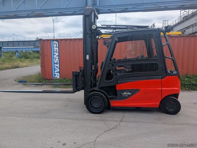 Electric 4-wheel forklift Linde E 45-600 // 2555 Std. // 3. & 4. Ventil // Seitens