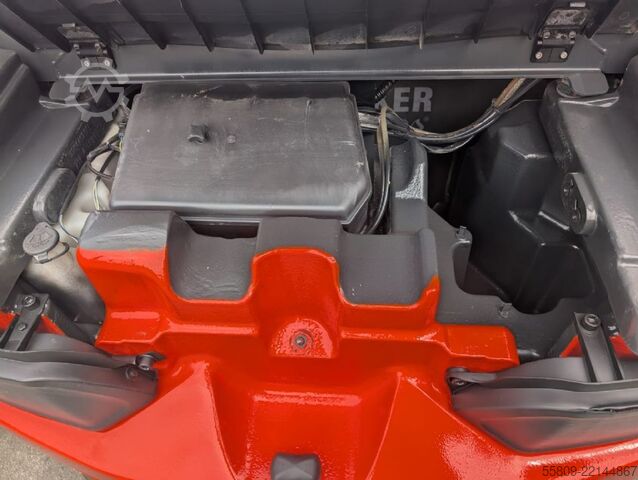 Electric 4-wheel forklift Linde E 45-600 // 2555 Std. // 3. & 4. Ventil // Seitens