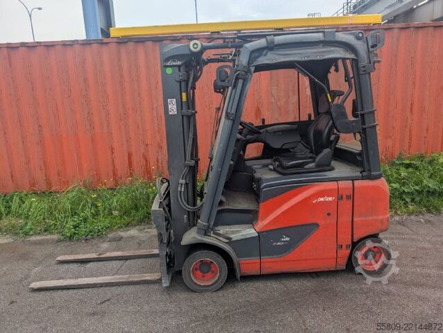 Electric 4-wheel forklift Linde E 20 PH-02 // Triplex //  3. & 4. Ventil // 5000 S