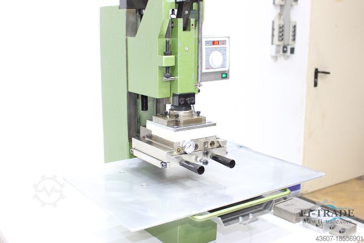 Heißfolienprägemaschine / Hot Foil Stamping Baier GEBA 1/F