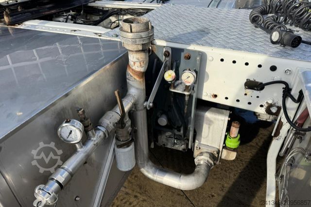 Standard tractor unit MAN TGS 18.460 4x2 Kompressor GHH 3 Bar