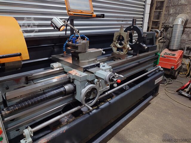 Gap Bed Centre Lathe Huvema Lathe 560 x 2000
