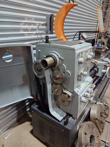 Gap Bed Centre Lathe Huvema Lathe 560 x 2000