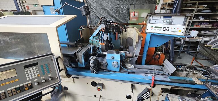 Cylindrical grinding machine Karstens K29