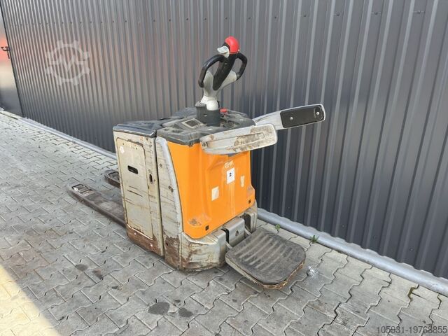 Electric Pallet Truck Still EXH-SF20