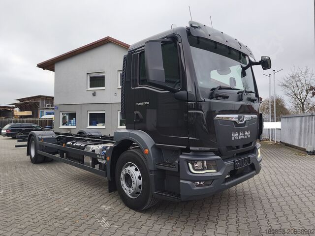 Fahrgestell mit Fahrerhaus MAN TGM 18.320 4x2BL CH Fahrgestell Euro 6 Rechtsle...
