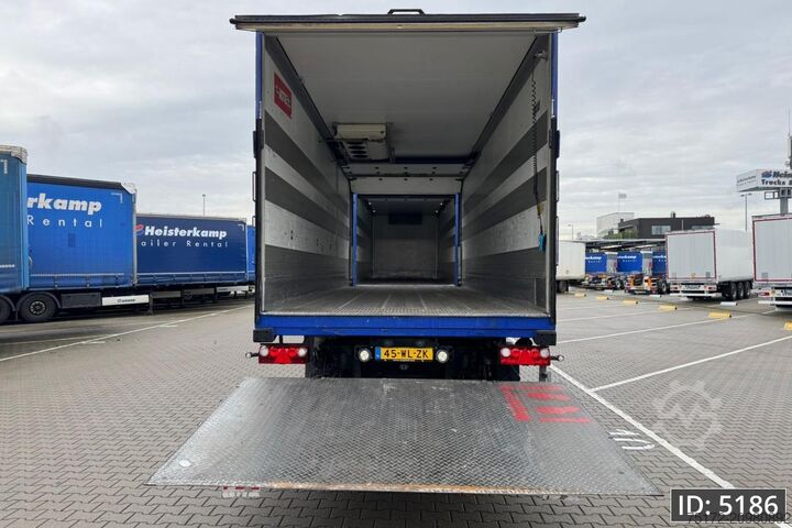 Refrigerated/frozen transport Mercedes-Benz Antos 2736 Day Cab, Euro 6, + Schmitz / Durchla...