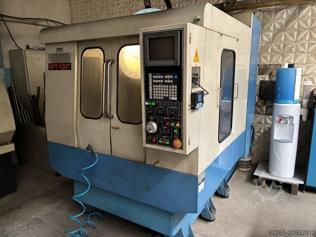 Vertikales Bearbeitungszentrum Hyundai SPT-V30T
