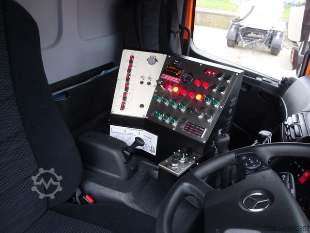 Road sweeper Mercedes-Benz Atego 1323 LKO 4x2 / Themis SH 7BD