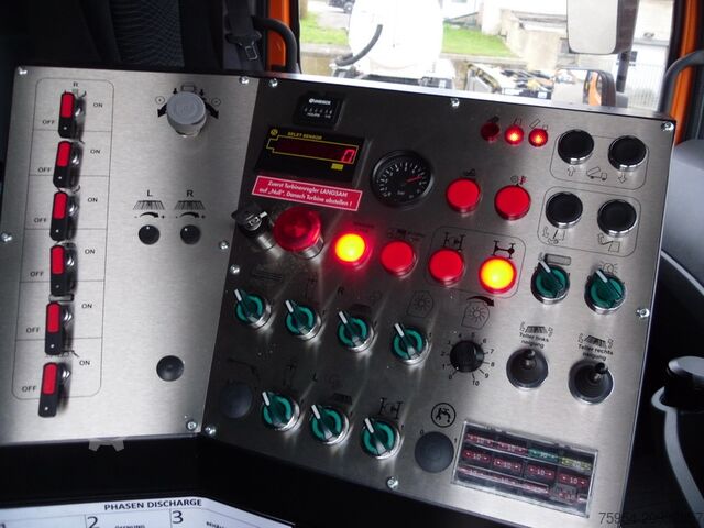 Road sweeper Mercedes-Benz Atego 1323 LKO 4x2 / Themis SH 7BD