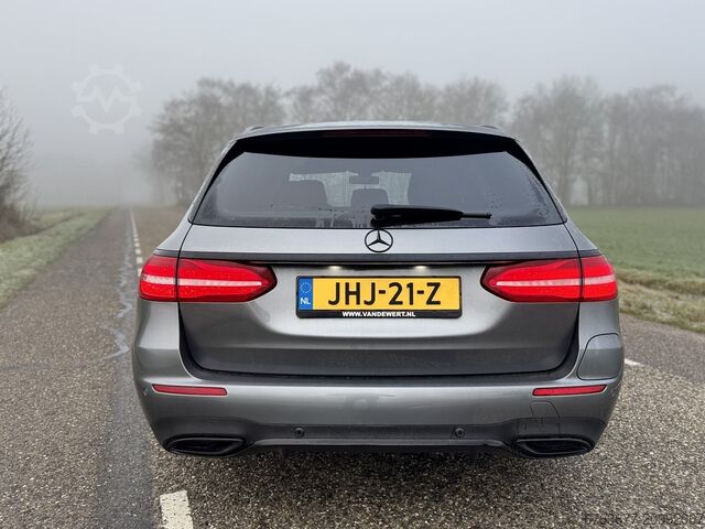 Mercedes-Benz E-Class Estate 300 de AMG Line 2020 LED / ACC / Leather MARGIN MERCEDES-BENZ E-klasse Estate 300 de AMG Line 2020 Led / ACC / Leder