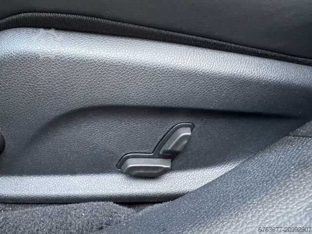 Mercedes-Benz E-Class Estate 300 de AMG Line 2020 LED / ACC / Leather MARGIN MERCEDES-BENZ E-klasse Estate 300 de AMG Line 2020 Led / ACC / Leder