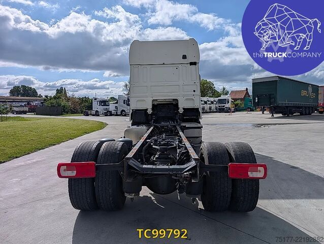 Chassis with cab DAF XF 440