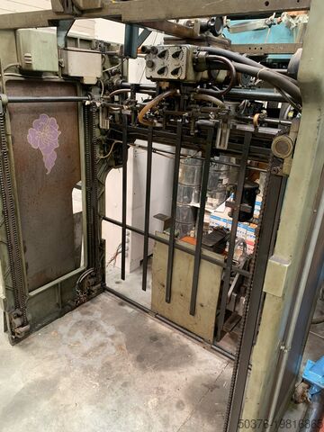Cylinder die-cutting machine 80 x 112 cm with deep pile feeder and delivery Nebiolo Urania 80 x 112 cm