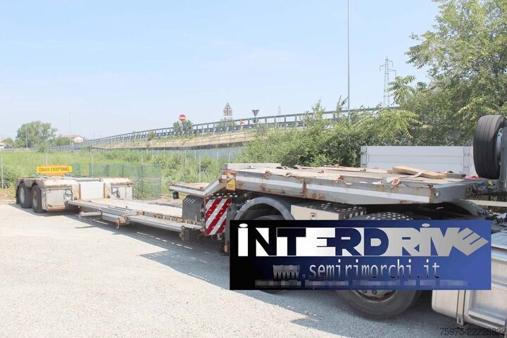 Lowbed semitrailer for transportation of construction machinery Recker semirimorchio culla vasca allungabile