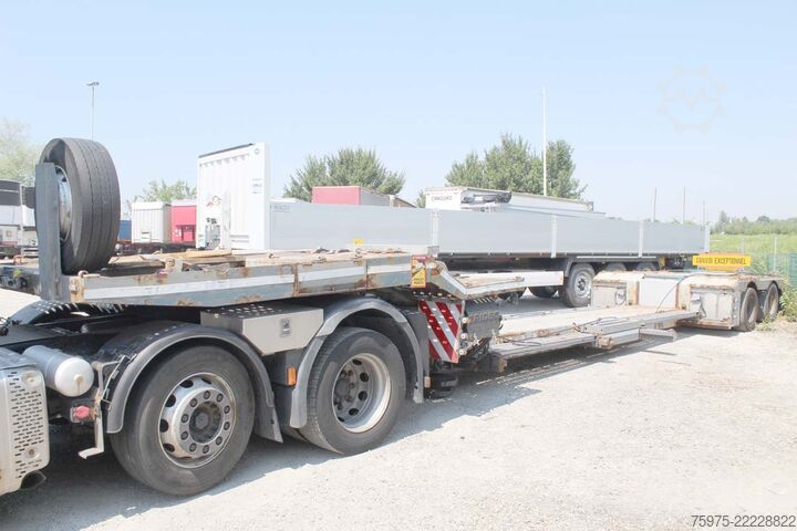 Lowbed semitrailer for transportation of construction machinery Recker semirimorchio culla vasca allungabile