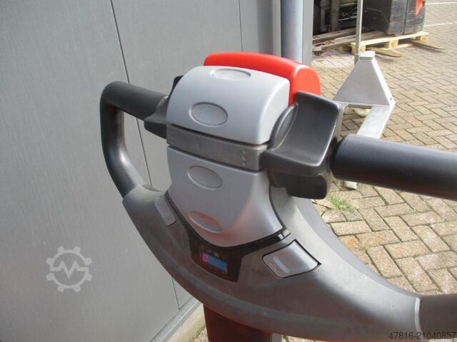 Niederhubwagen BT LWE 180