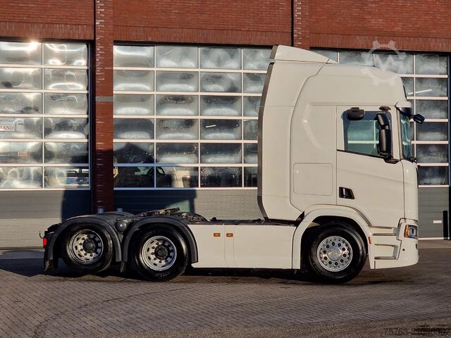 Standard-SZM Scania R530 V8 NGS Highline 6x2 - 2.95 WB - Full air -...