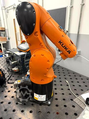 Industrial robot KUKA KR6 R7000