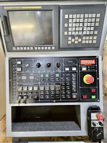 Vertikales Bearbeitungszentrum TOYODA FV1165