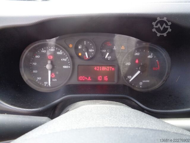 Transporter mit Kipper IVECO Daily 35S14 Doka Kipper Klima AHK 7-Sitzer