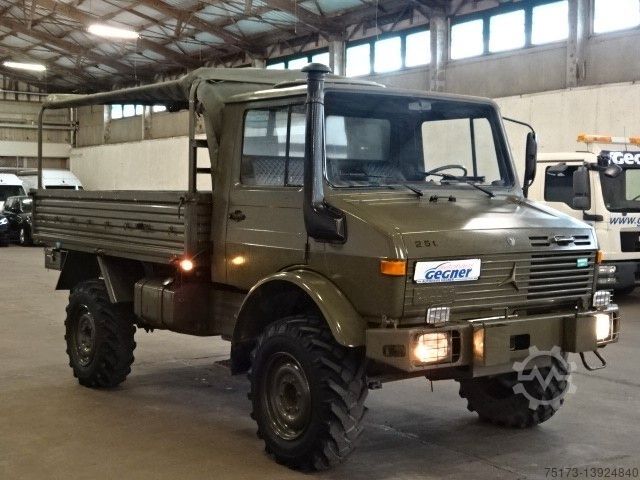 Pick-up van MERCEDES-BENZ Unimog U 1300 L Turbo OM 366 Pritsche 4x4