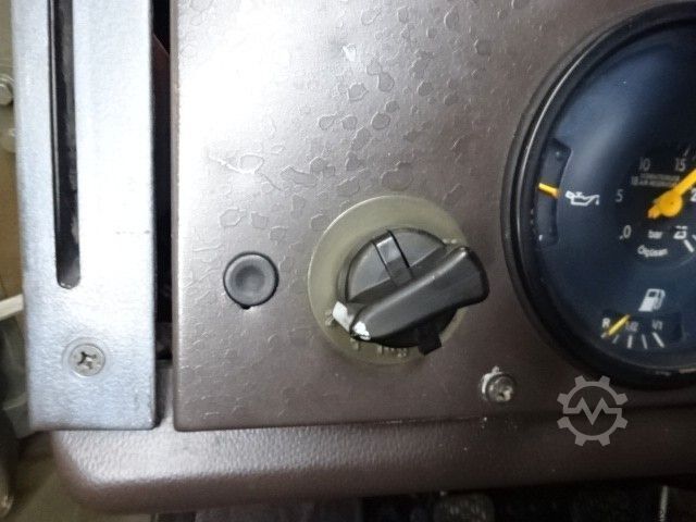 Pick-up van MERCEDES-BENZ Unimog U 1300 L Turbo OM 366 Pritsche 4x4