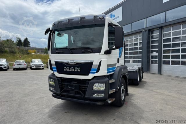 LKW-Fahrgestell MAN TGS 26.440 6x2