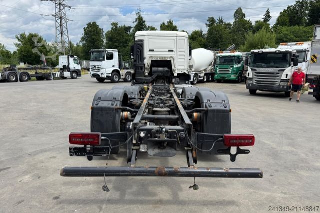 LKW-Fahrgestell MAN TGS 26.440 6x2