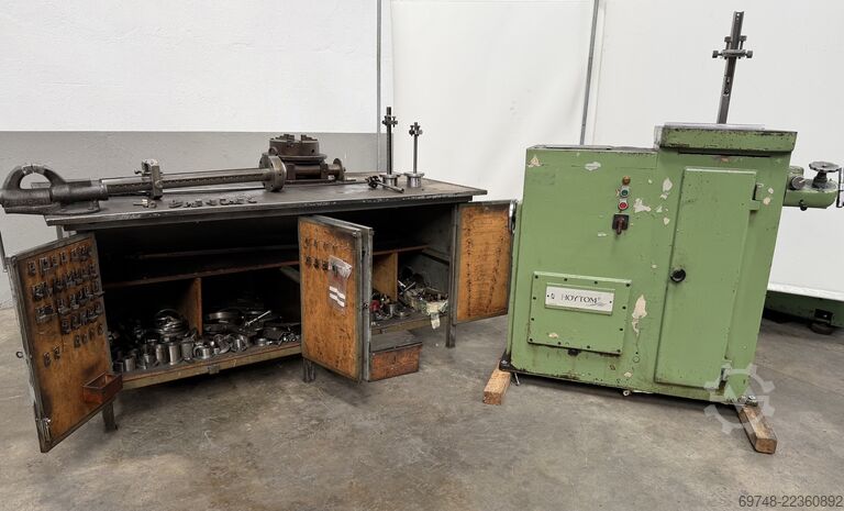 Broaching machine Hoytom 