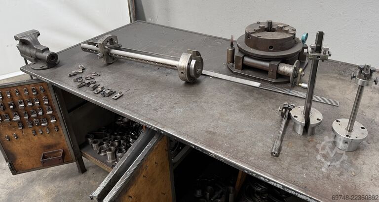 Broaching machine Hoytom 