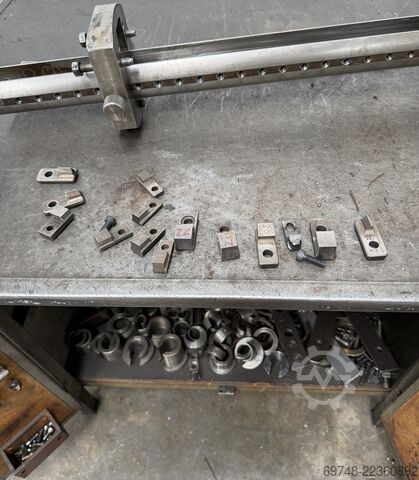 Broaching machine Hoytom 