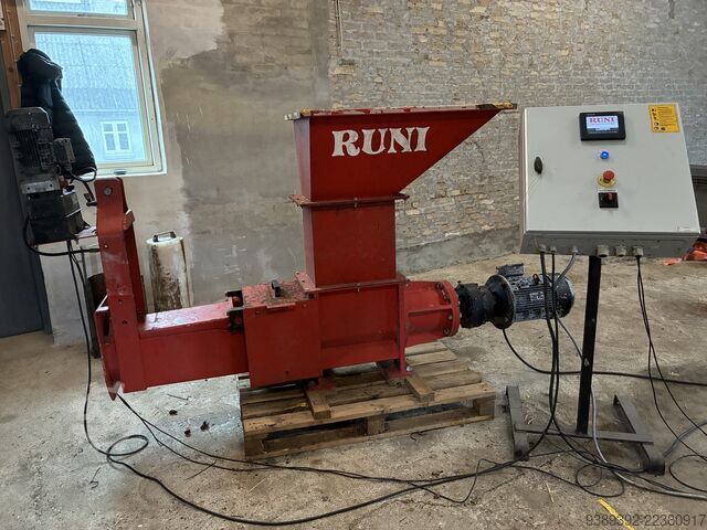 Runi SK240 screw compactor Runi SK240