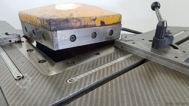 Hydr. notching machine INDUMASCH 254