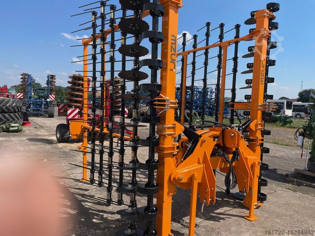 Sonstige Geräte Strohstriegel Mezuri Rzult 7,5m professional