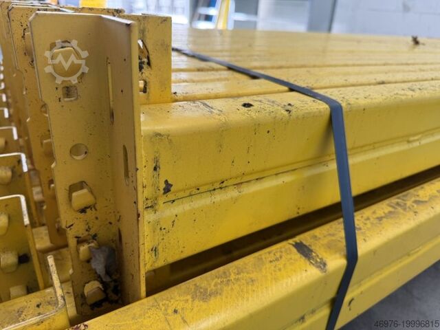 Hochregallager Palettenregaltraverse META Thyssen / K: 120 x 50 mm lichte Weite: 2.700 mm