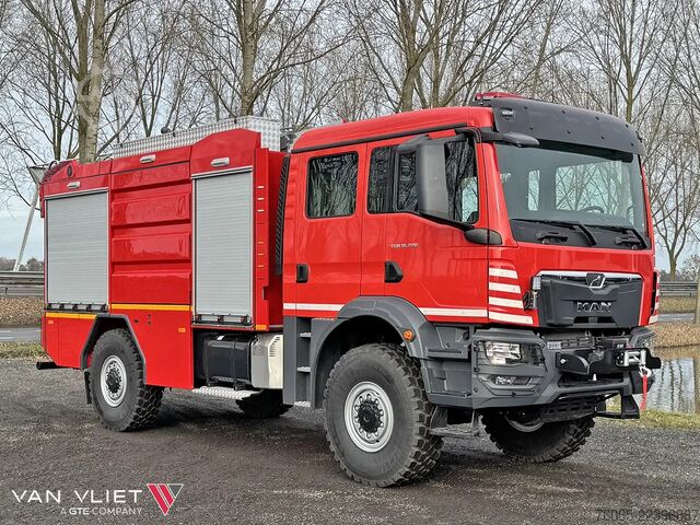 Fire engine MAN TGM 18.290 BB CH Fire Fighter Truck