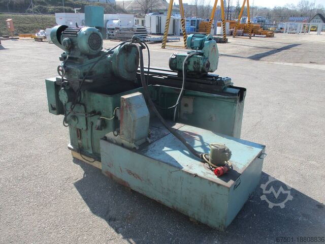 Cylindrical grinding machine TOS Rundschleifmaschine (3163)