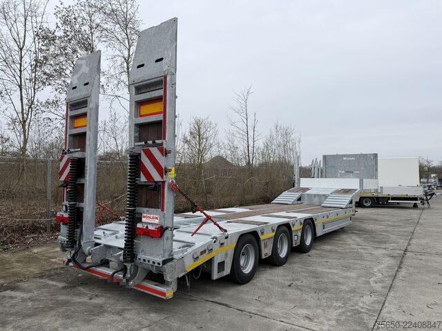 Low loader semitrailer Möslein ST 3  3 Achs Satteltieflader neu