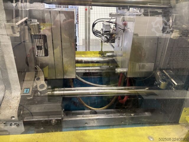 Injection molding machine Boy 60 E