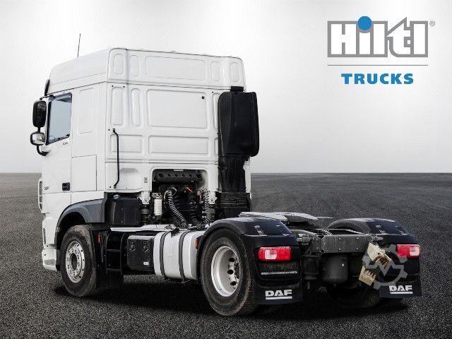 Standard tractor unit DAF XF 530 FT SPACE CAB + INTARDER + ADR AT FL EX