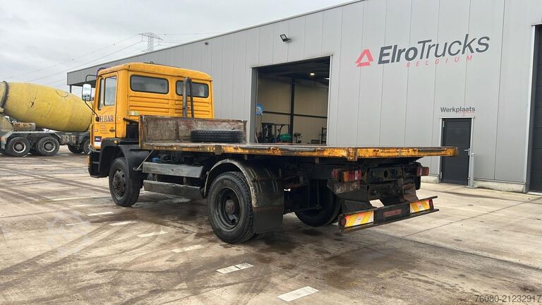 Plattformanhänger MAN 12.192 (MANUAL PUMP / 4X4 / POMPE MANUELLE / GR...