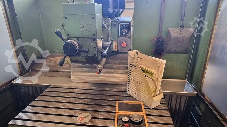 Fräsmaschine HERMLE UWF 900