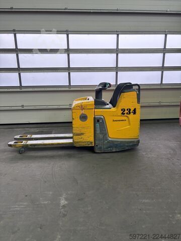 Electric Pallet Trucks Jungheinrich ERE 225 Li-lon