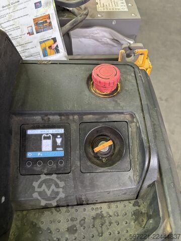 Electric Pallet Trucks Jungheinrich ERE 225 Li-Lon