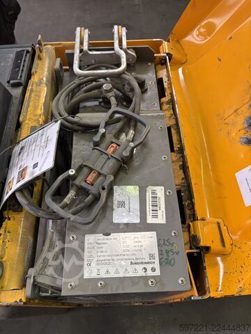 Electric Pallet Trucks Jungheinrich ERE 225 Li-Lon