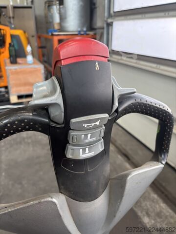 Electric Pallet Trucks Still EXU 18